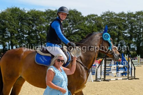HOYS26-215