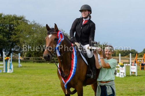HOYS26-827